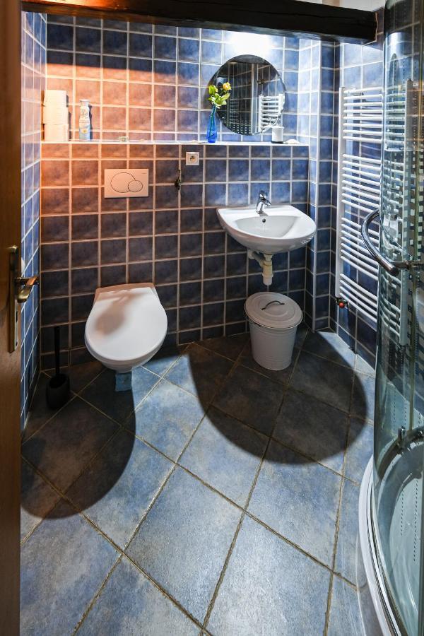 Sklep U Hrabalu Aparthotel Hustopeče Exterior foto