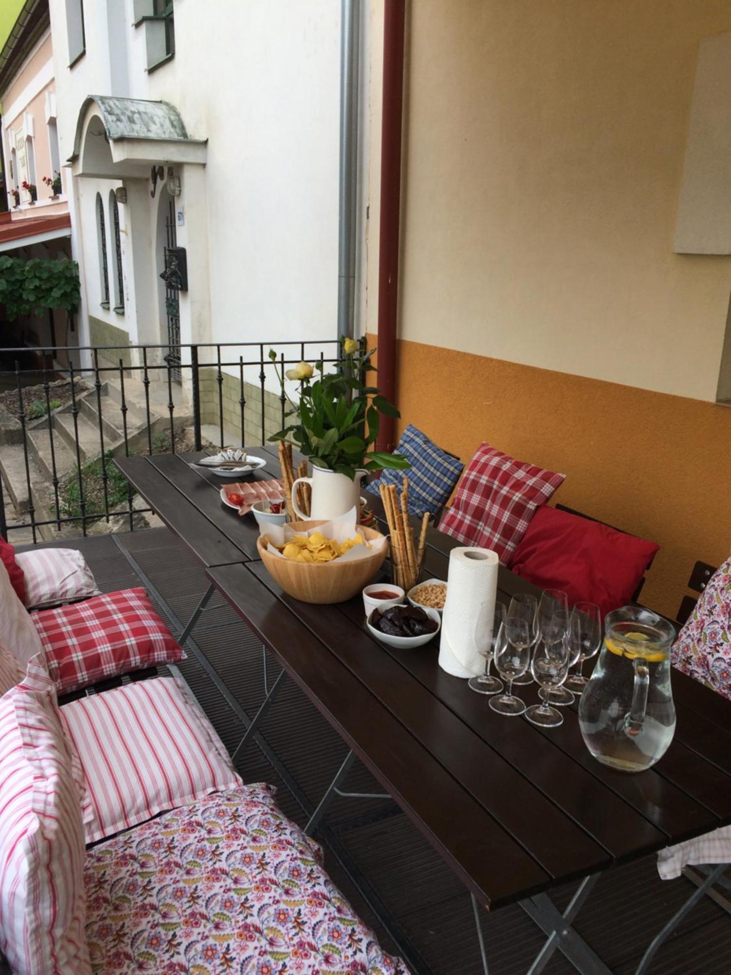 Sklep U Hrabalu Aparthotel Hustopeče Exterior foto